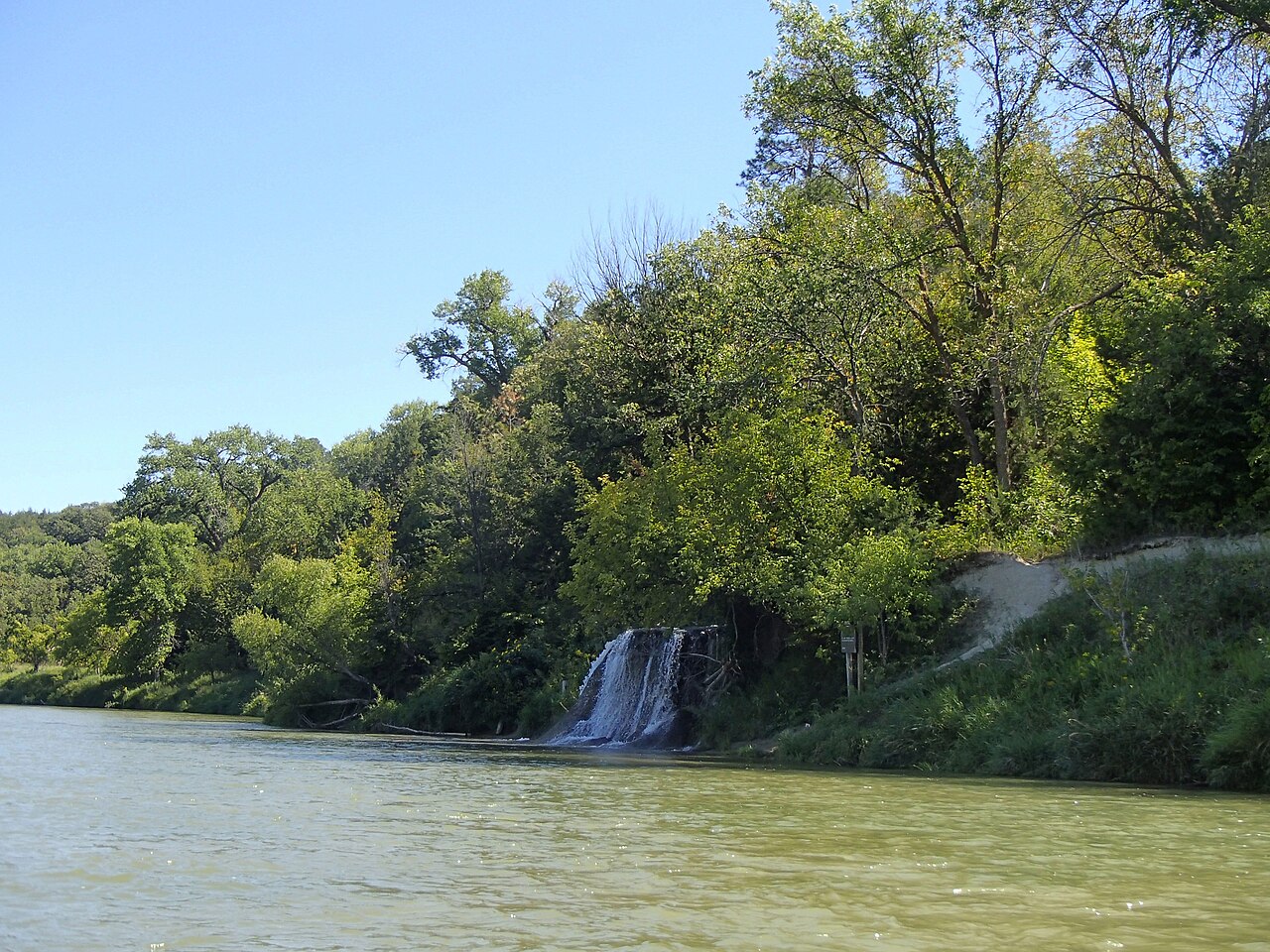 Berry Falls, a waterfall in Nebraska