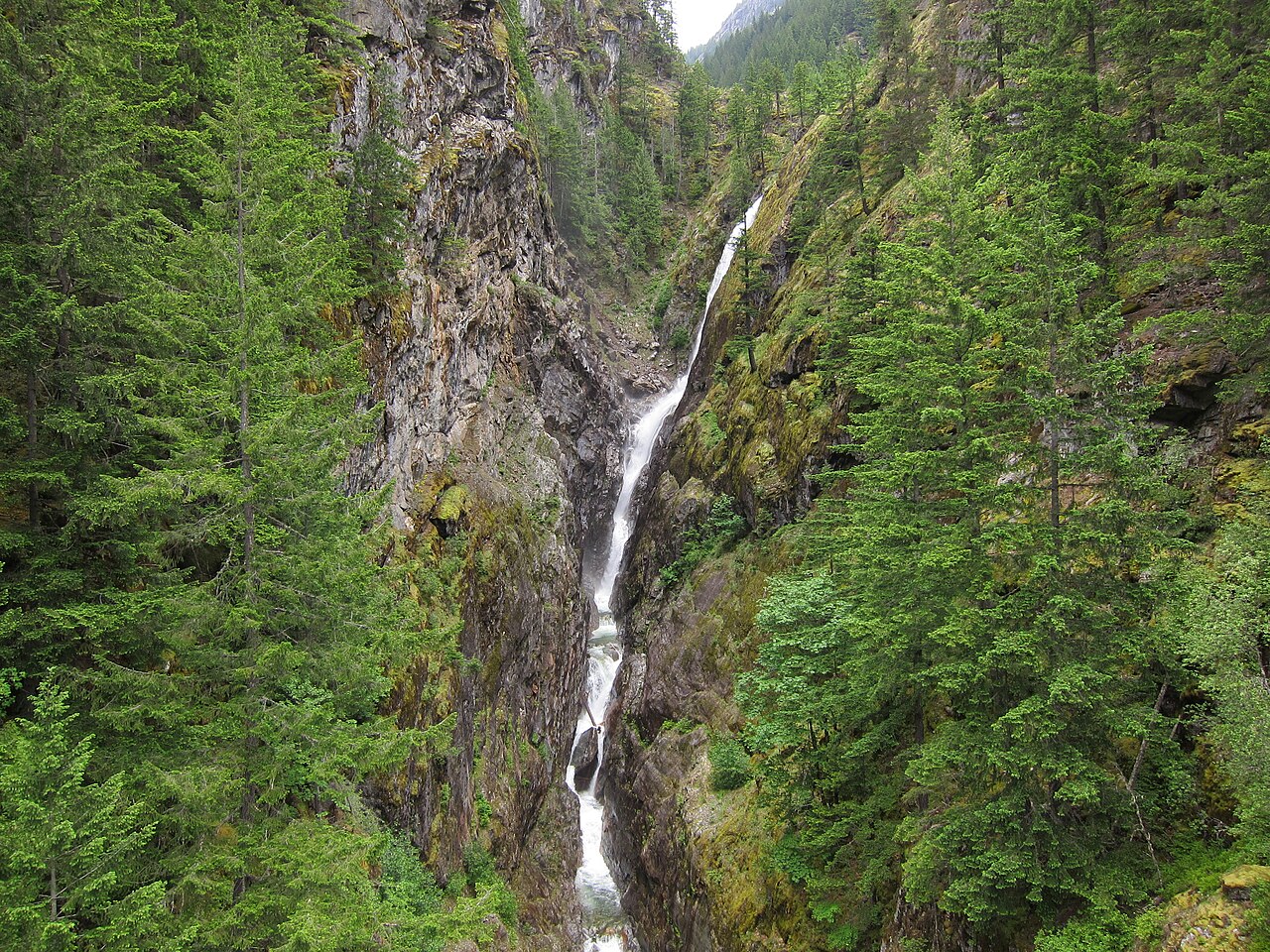 Gorge Creek Falls, a waterfall in Washington